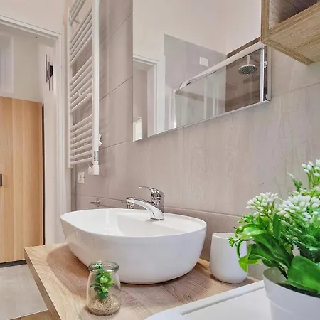 *l'angolo Del Giramondo* Бергамо